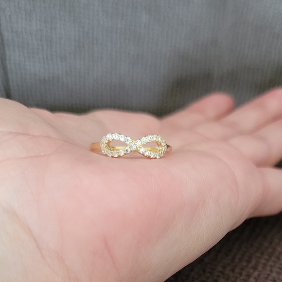 Infinity♾️ Symbol with Pave Crystals💎 Ring - Sz 8 - Picture 6 of 16